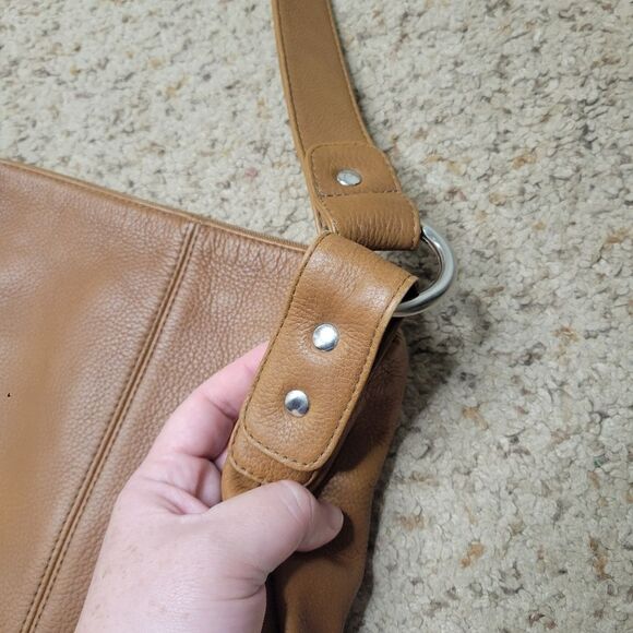 HOBO International Camel Brown Pebbled Leather Center Seam Shoulder Bag Purse - Picture 5 of 9